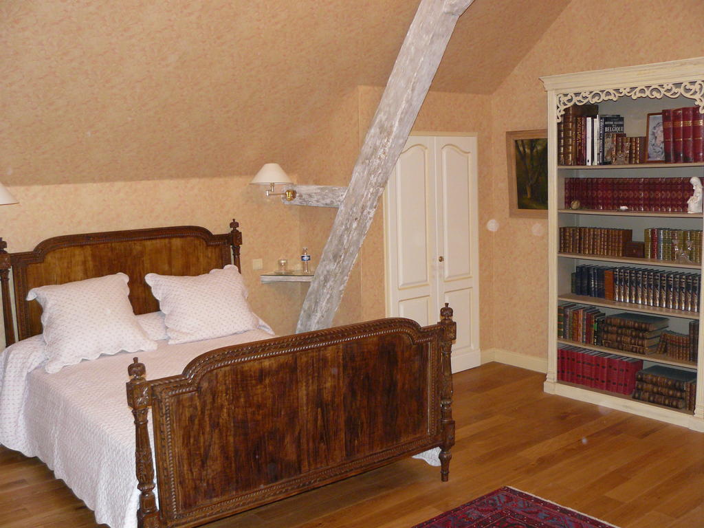 Manoir Du Bois Noblet Bed & Breakfast Louerre Rom bilde
